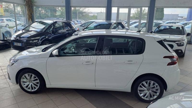 Peugeot 308 1.5 BLU NAV LED KAM