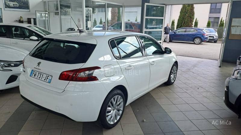 Peugeot 308 1.5 BLU NAV LED KAM