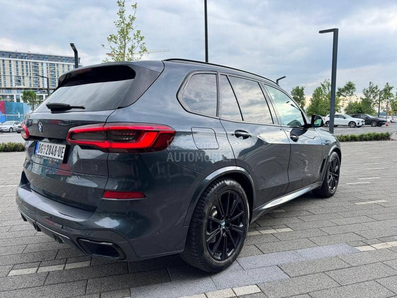 BMW X5 40i