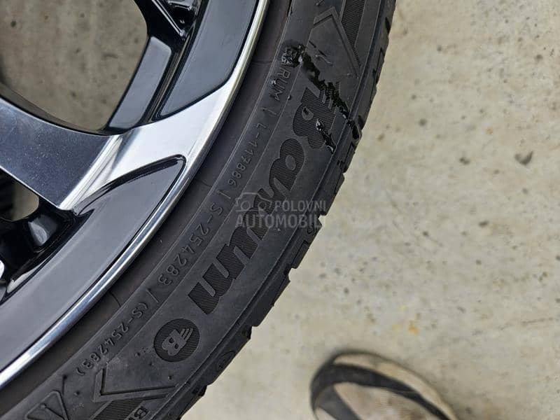 Barum 205/40 R17 Letnja