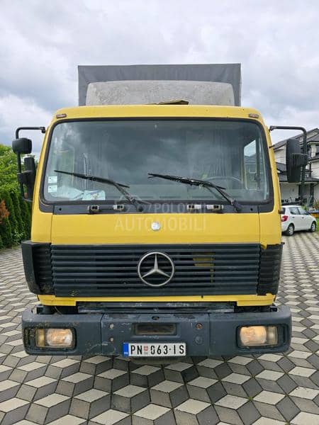 Mercedes Benz 1422