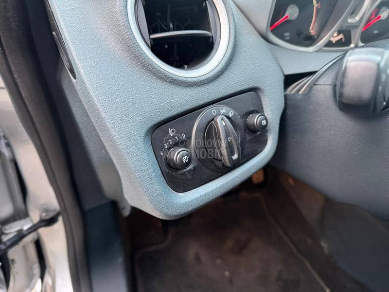 Ford Fiesta 1.4 TdCi TITANIUM
