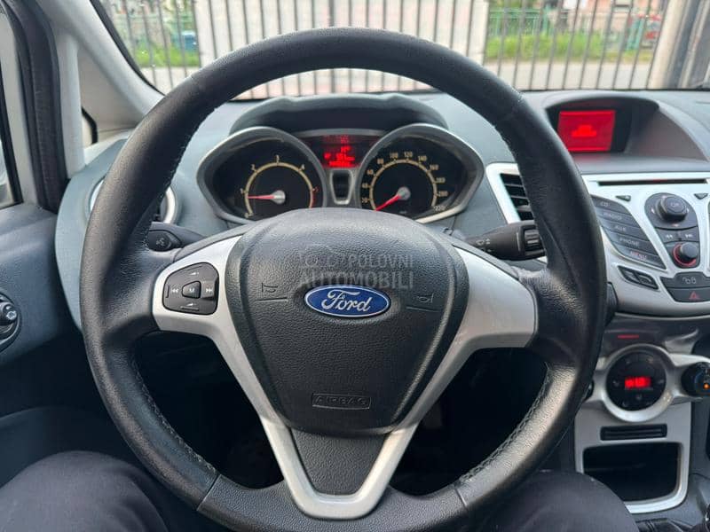 Ford Fiesta 1.4 TdCi TITANIUM