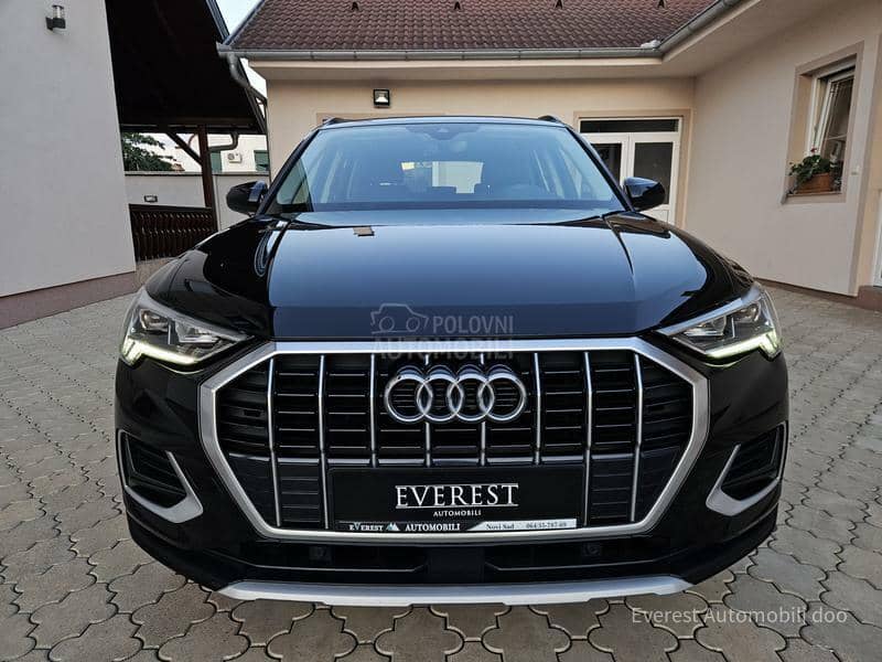 Audi Q3 2.0TDi BlackE Matrix