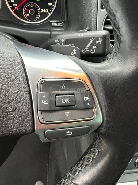 Volkswagen Tiguan 2.0 TSI R LINE