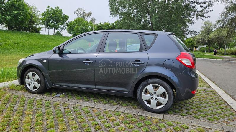 Kia cee`d 1.4