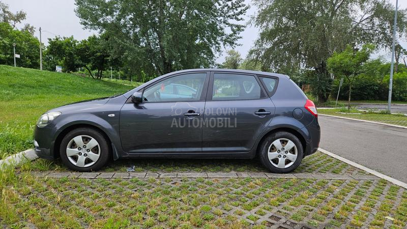 Kia cee`d 1.4