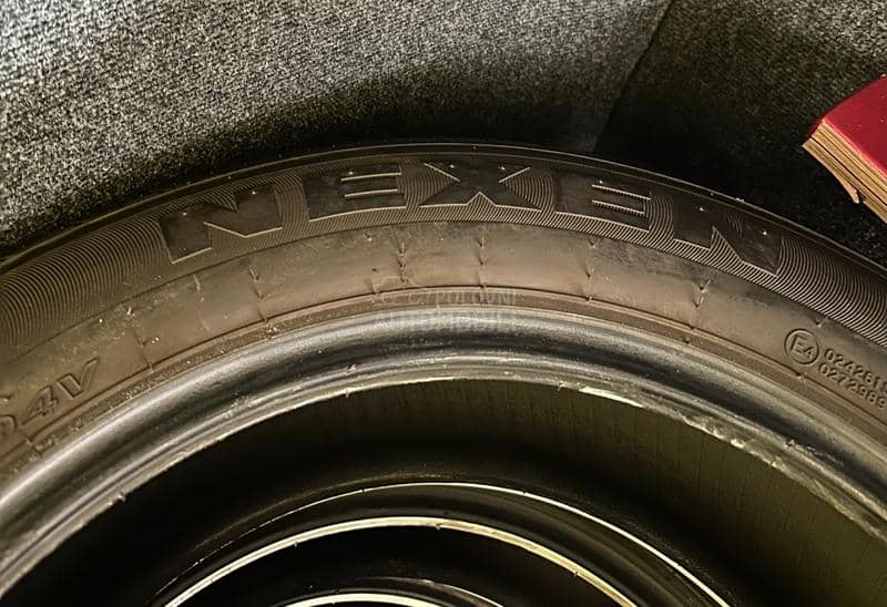 Nexen 215/50 R17 Letnja