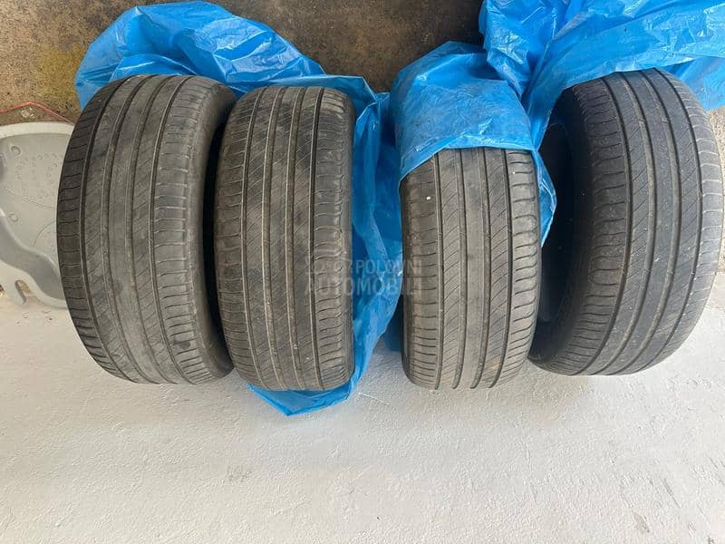 Michelin 225/55 R17 Letnja