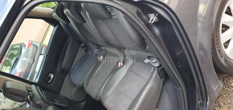 Renault Scenic 2 0 dci