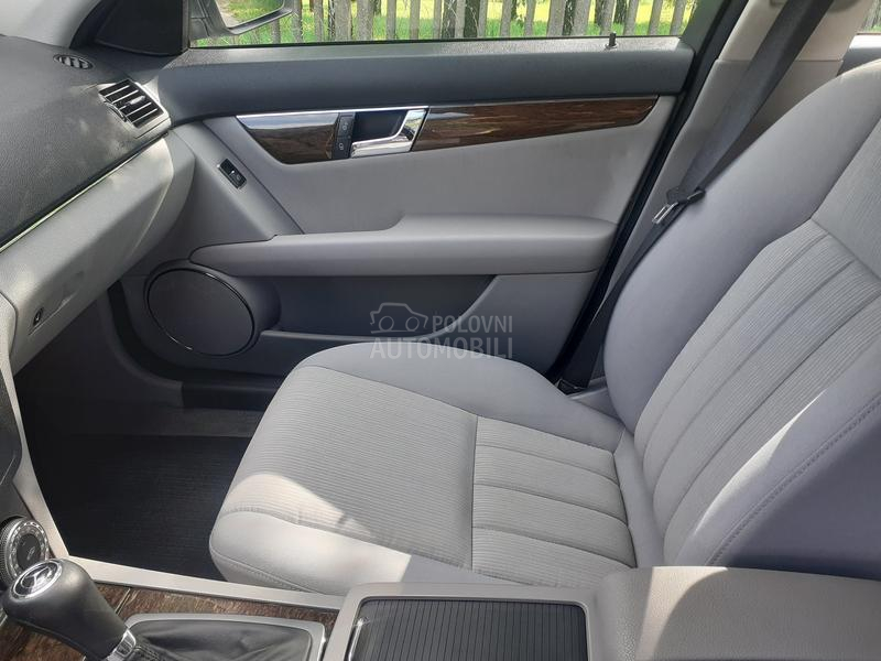 Mercedes Benz C 220 