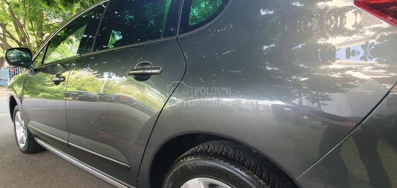 Peugeot 3008 FELINE PAN0RAMA LED