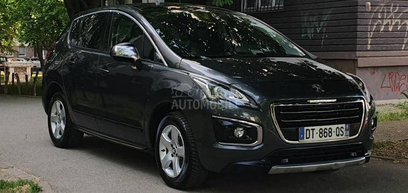 Peugeot 3008 FELINE PAN0RAMA LED
