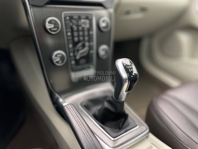 Volvo V40 Švajcarska