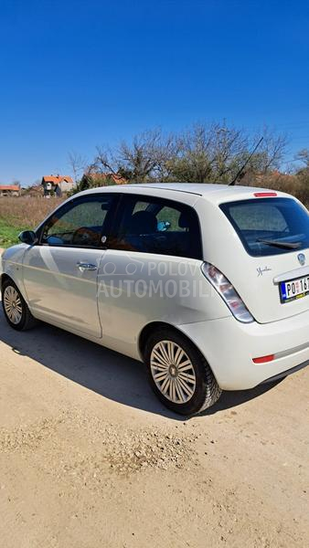 Lancia Ypsilon 