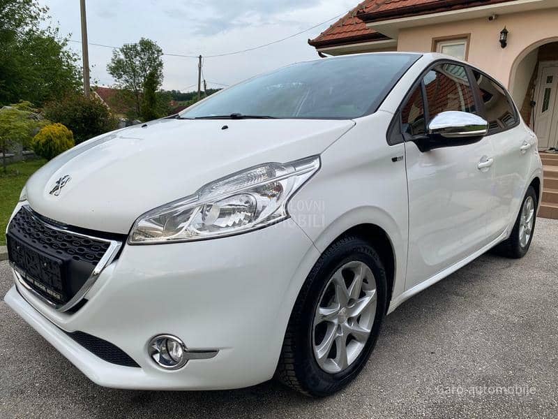 Peugeot 208 1.2 STYLE CH NOV