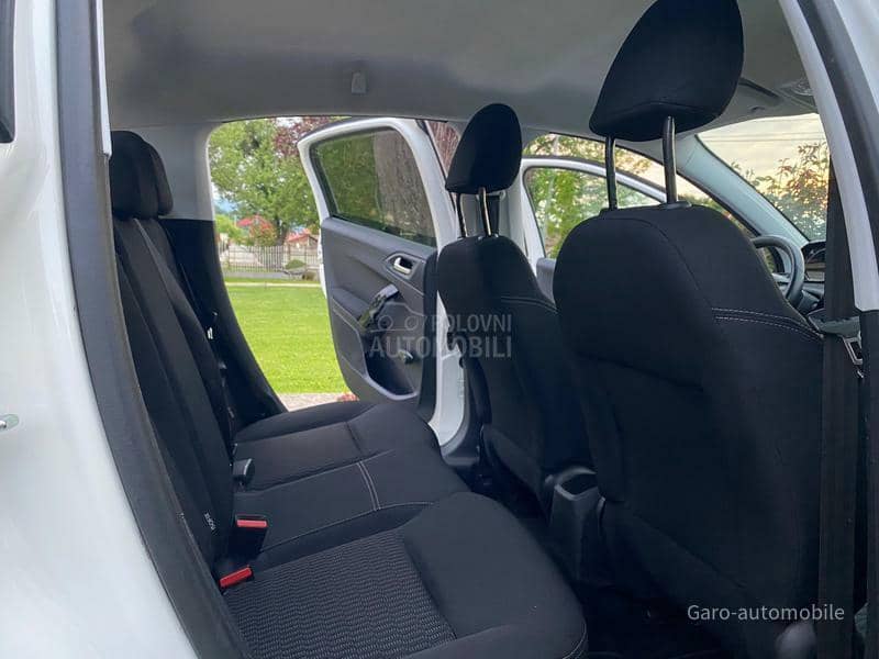 Peugeot 208 1.2 STYLE CH NOV