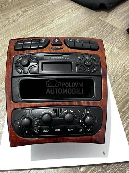 komplet za Mercedes c-klasu