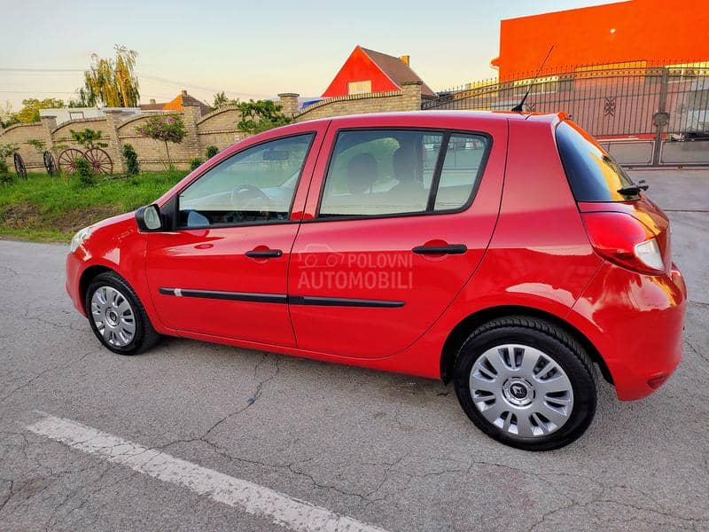 Renault Clio 1,2i 2009. OČUVAN