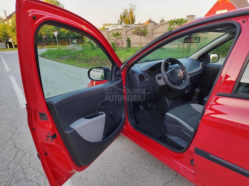 Renault Clio 1,2i 2009. OČUVAN