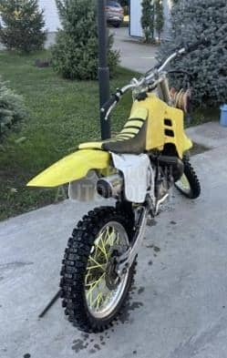 Suzuki rm250
