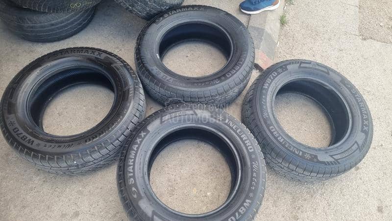 Starmaxx 235/65 R17 Zimska