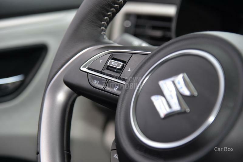 Suzuki Swift PREMIUM 2WD 5MT