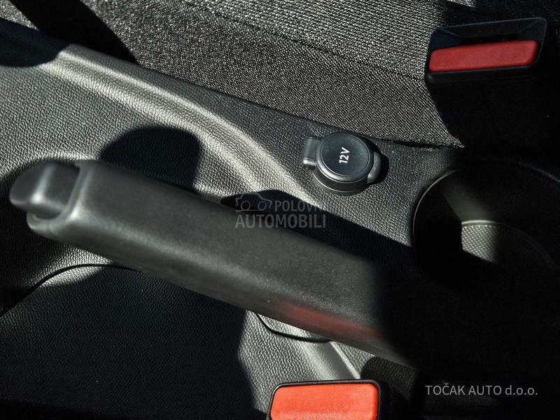 Peugeot 2008 P2 Style 1.2E 100