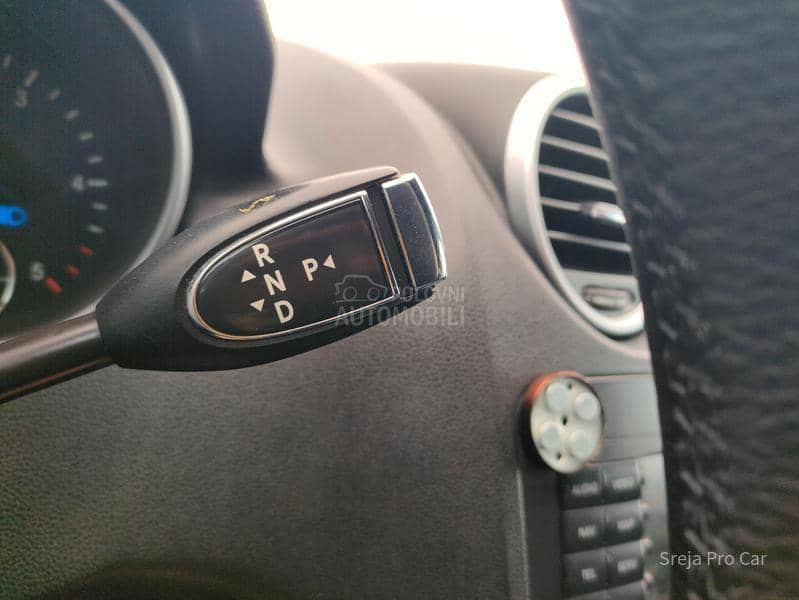 Mercedes Benz ML 320 3.0 CDI FUL REG DUGO