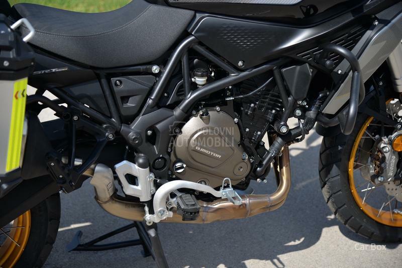 QJMOTOR SRT 700 SX