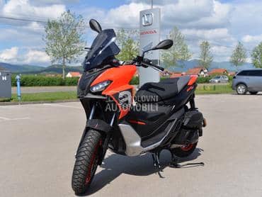 Aprilia SR GT 200 SPORT