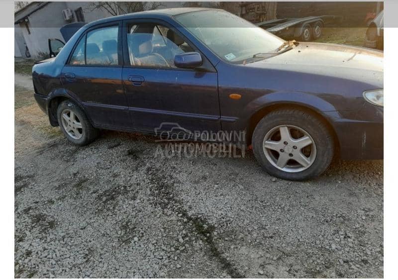 Mazda 323 
