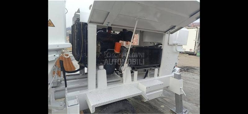 PUMPA ZA BETON MECBO