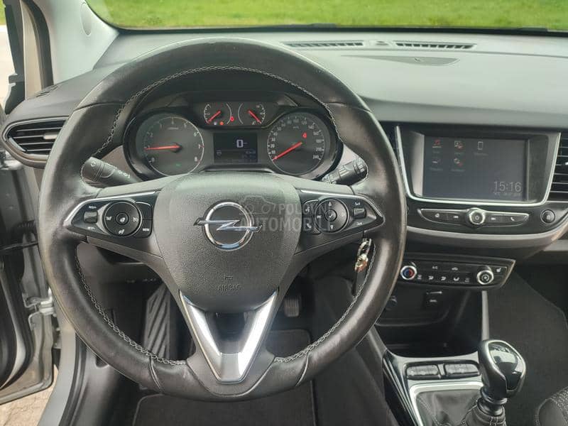 Opel Crossland X  1.2