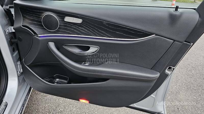 Mercedes Benz E 200 Avangarde