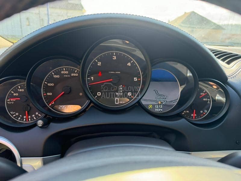Porsche Cayenne 3.0TDI