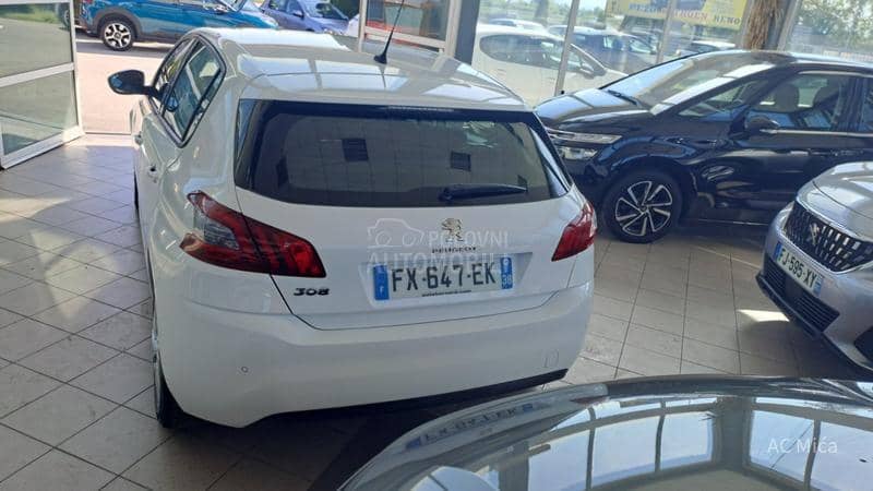 Peugeot 308 1.5 BLU NAV LED USB