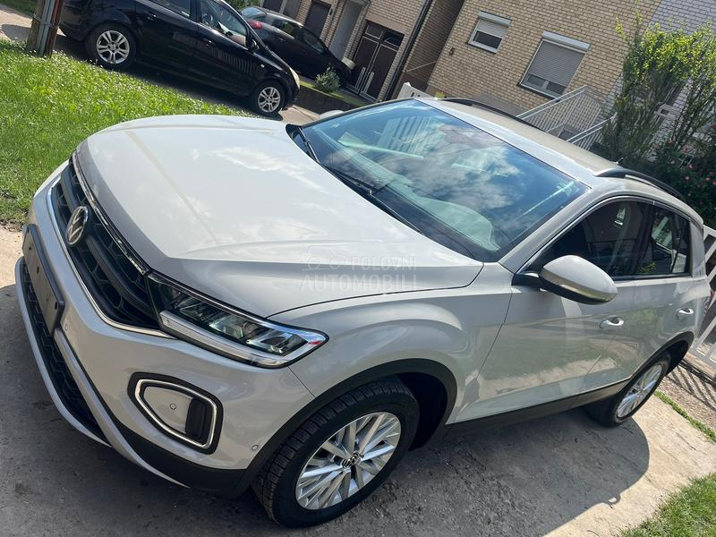 Volkswagen T-Roc 2.0 tdi Vi rtu al na