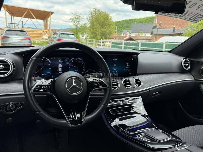 Mercedes Benz E 300 DE Avantgarde
