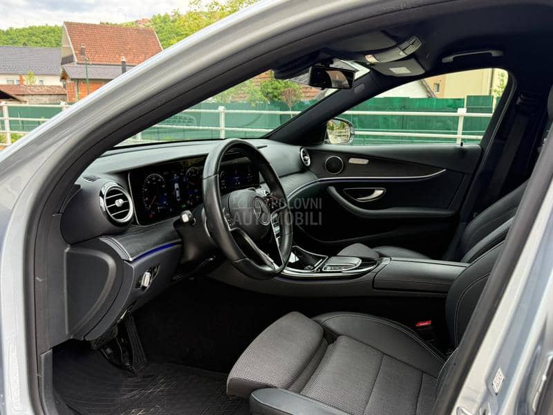 Mercedes Benz E 300 DE Avantgarde