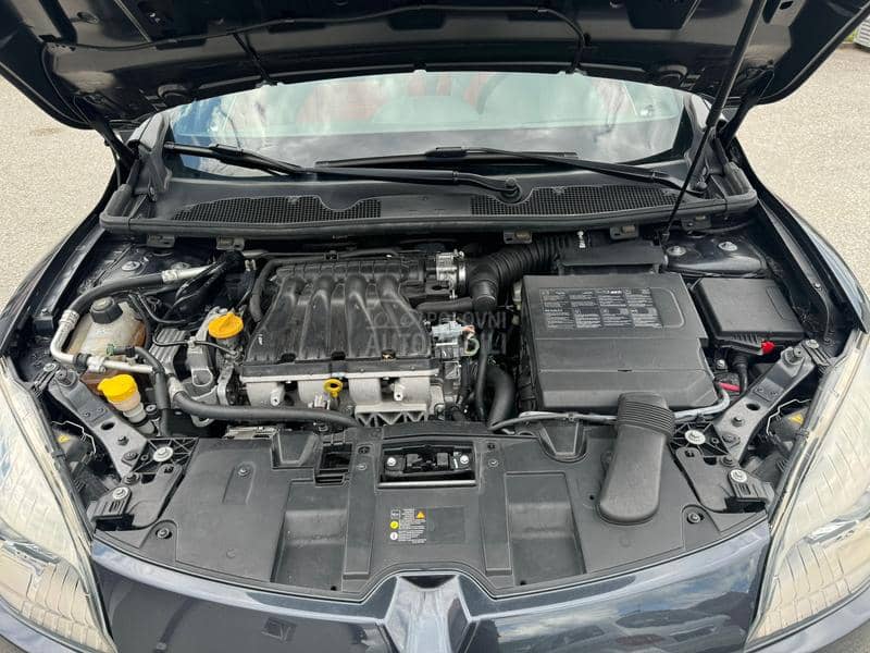 Renault Megane 2.0i CC