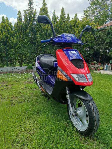 Aprilia sr 1