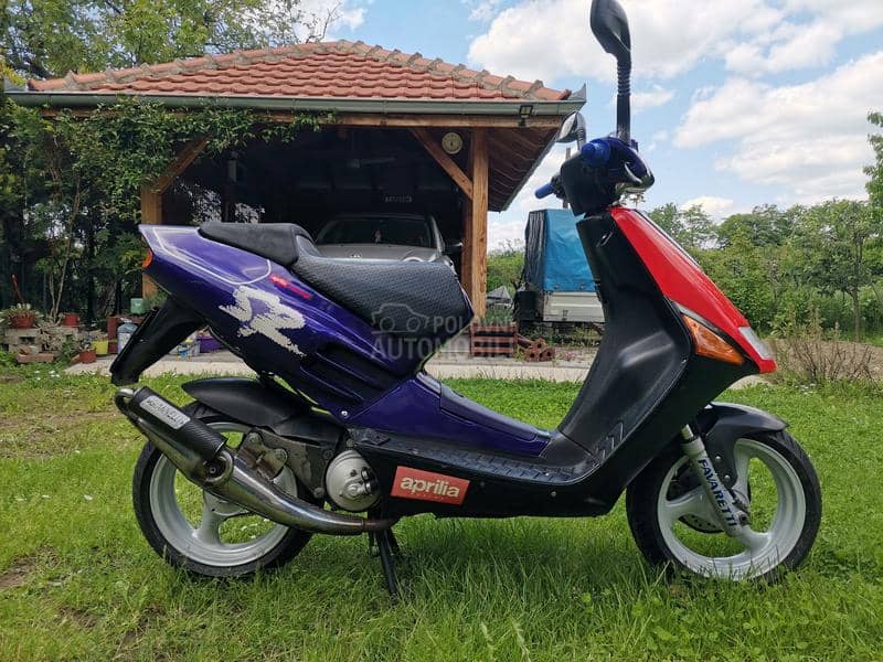 Aprilia sr 1