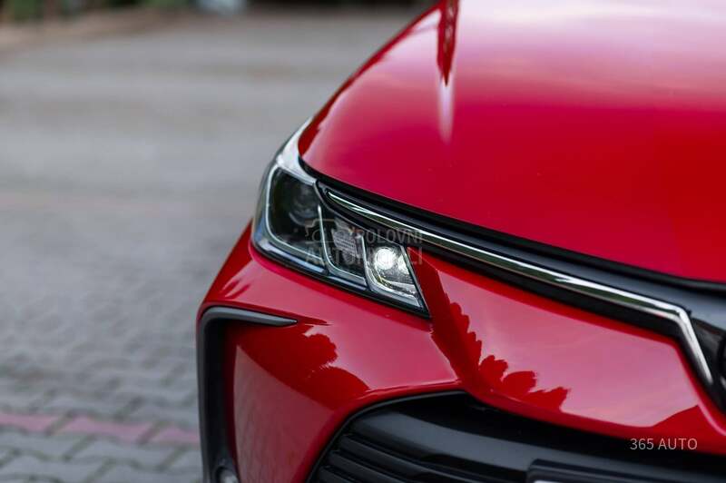 Toyota Corolla HYBRID/FAB. GARAN.