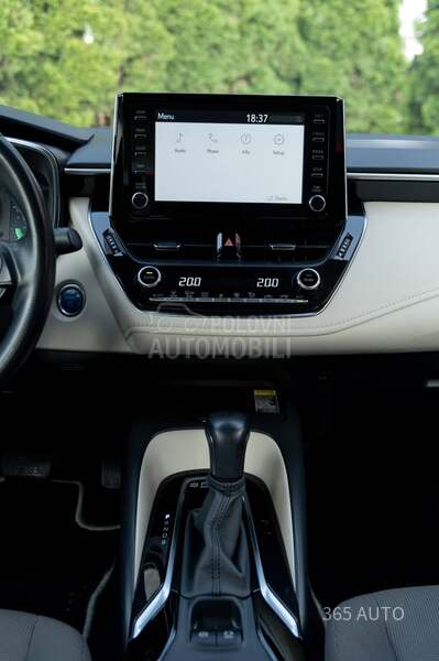 Toyota Corolla HYBRID/FAB. GARAN.