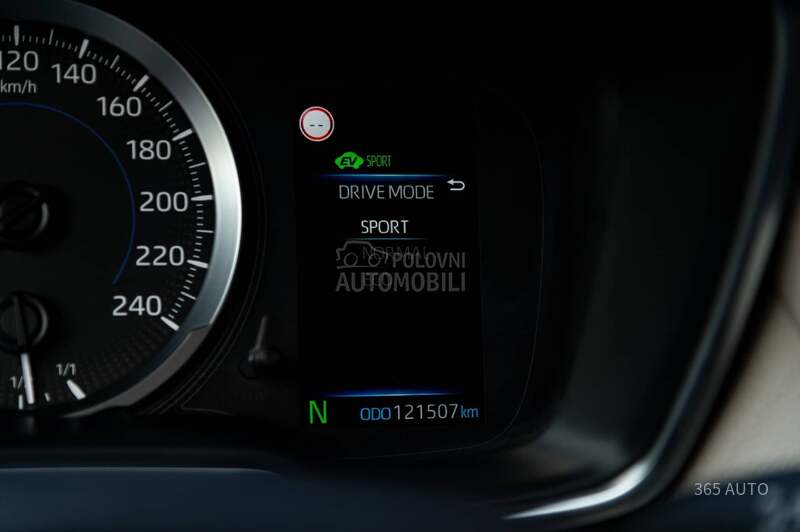 Toyota Corolla HYBRID/FAB. GARAN.
