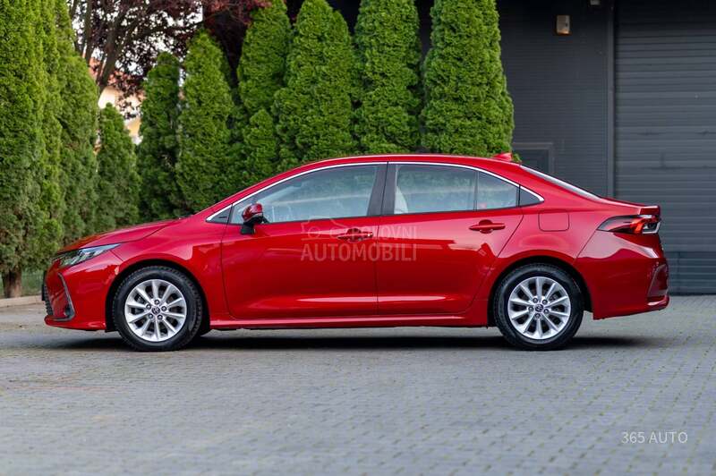 Toyota Corolla HYBRID/FAB. GARAN.