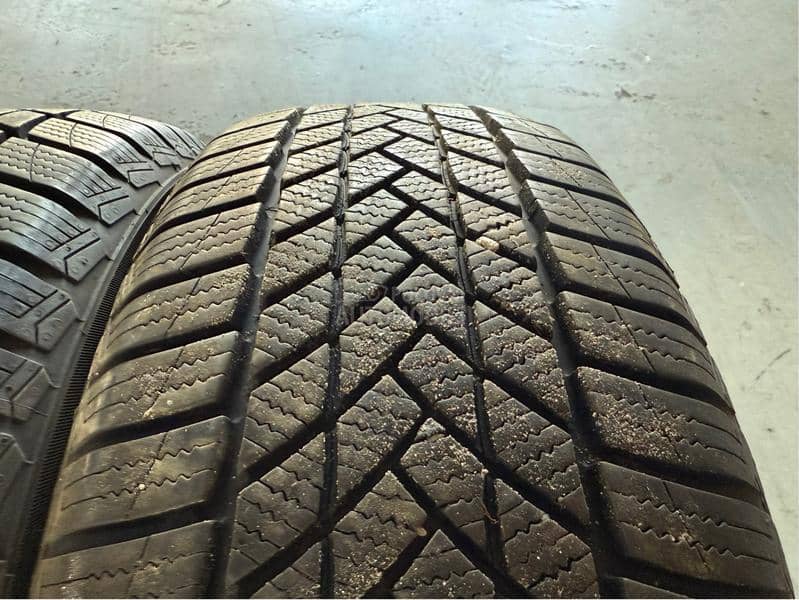 Matador 215/60 R17 Zimska