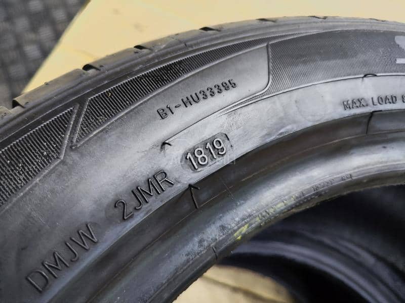 Dunlop 245/50 R18 Letnja