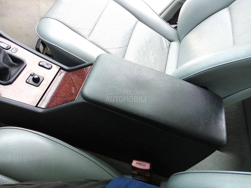 Mercedes Benz C 220 CDI
